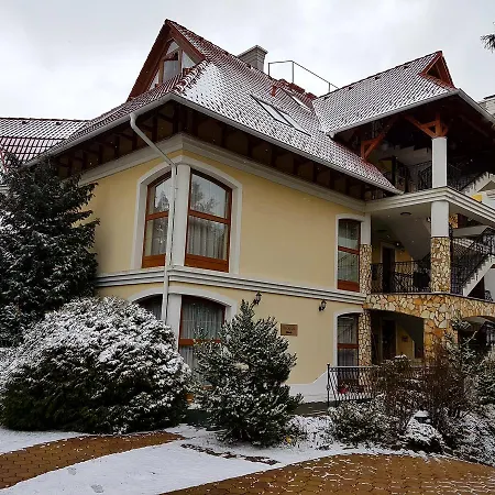 아파트 Club Unicum *